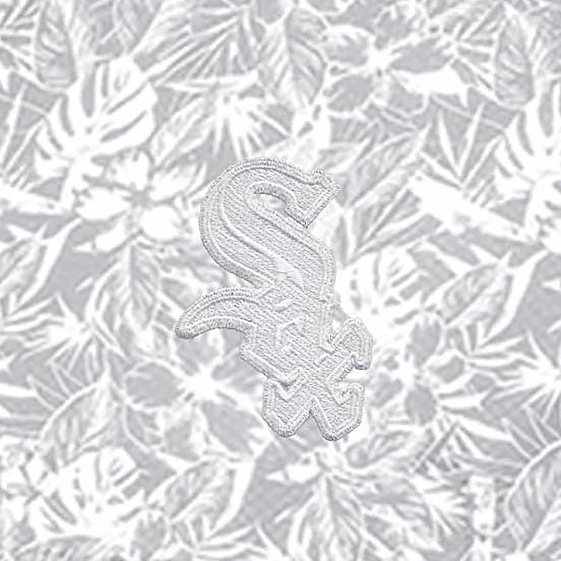 Men's Antigua Gray Chicago White Sox Resort Button-Up Shirt