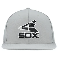 Men's Mitchell & Ness Gray Chicago White Sox Cooperstown Collection Basic Flip Snapback Hat
