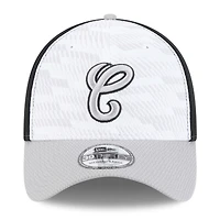 Casquette New Era noire/grise Chicago White Sox 2025 MLB Clubhouse 39THIRTY Flex pour homme