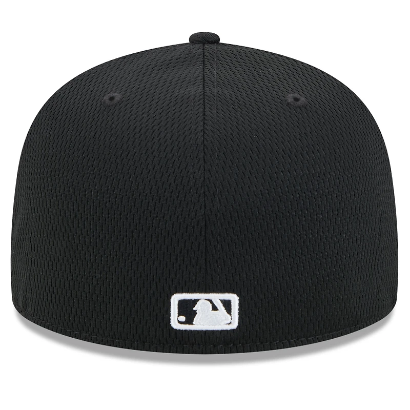 Men's New Era Black Chicago White Sox 2025 MLB Clubhouse 59FIFTY Fitted Hat
