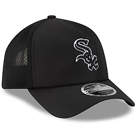 Men's New Era Chicago White Sox 2026 Batting Practice Apex 9FORTY Adjustable Trucker Hat