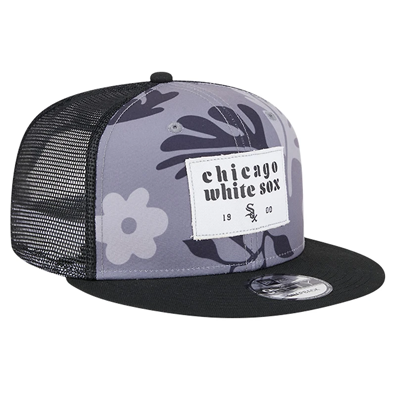 Men's New Era Black Chicago White Sox Bikini Bottom Trucker 9FIFTY Snapback Hat