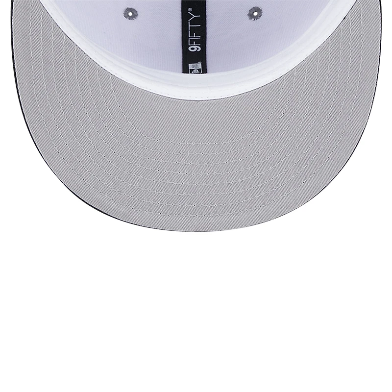 Men's New Era Black Chicago White Sox Bikini Bottom Trucker 9FIFTY Snapback Hat