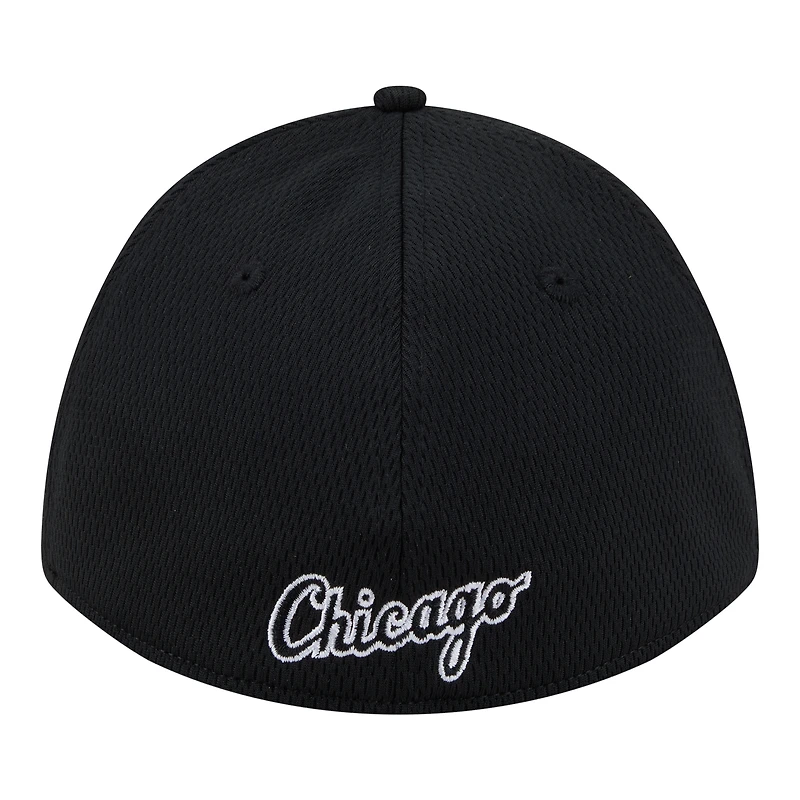 Casquette New Era noire Chicago White Sox Dash 39THIRTY Flex pour homme