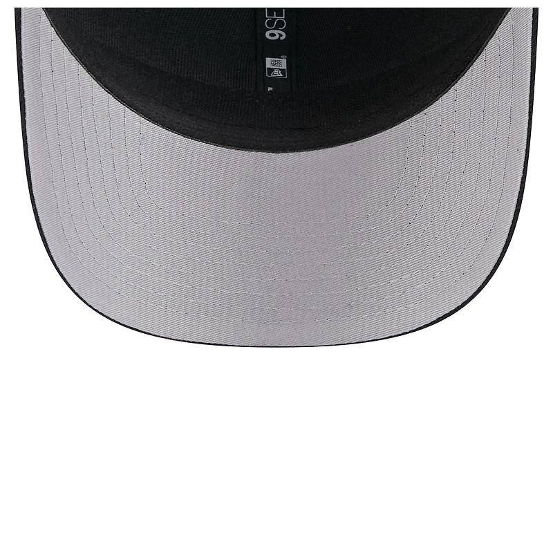 Casquette extensible à bouton-pression New Era noire pour homme, motif drapeau des White Sox de Chicago, modèle 9SEVENTY