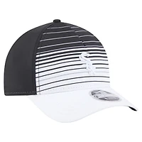 Men's New Era  Black Chicago White Sox Gradient 9FORTY M-Crown Adjustable Hat