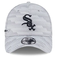 Men's New Era Gray Chicago White Sox 2025 MLB Clubhouse 39THIRTY Flex Hat