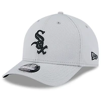 Men's New Era Gray Chicago White Sox 2025 MLB Clubhouse 9FORTY M-Crown Adjustable Hat