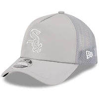 Men's New Era Gray Chicago White Sox 2026 Batting Practice Apex 9FORTY Adjustable Trucker Hat