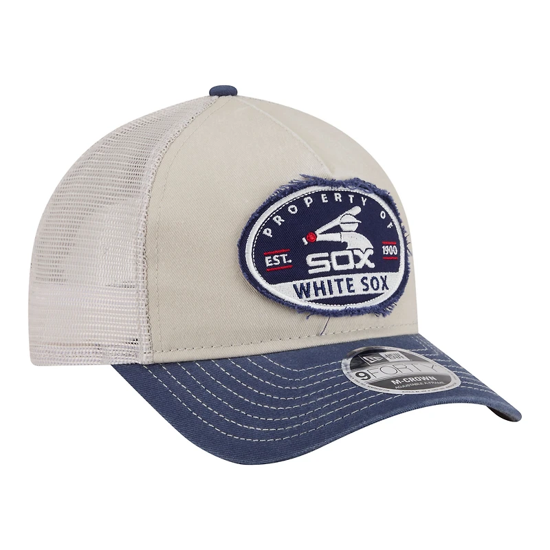 Men's New Era Light Beige/Navy Chicago White Sox Frayed M-Crown A-Frame 9FORTY Trucker Adjustable Hat