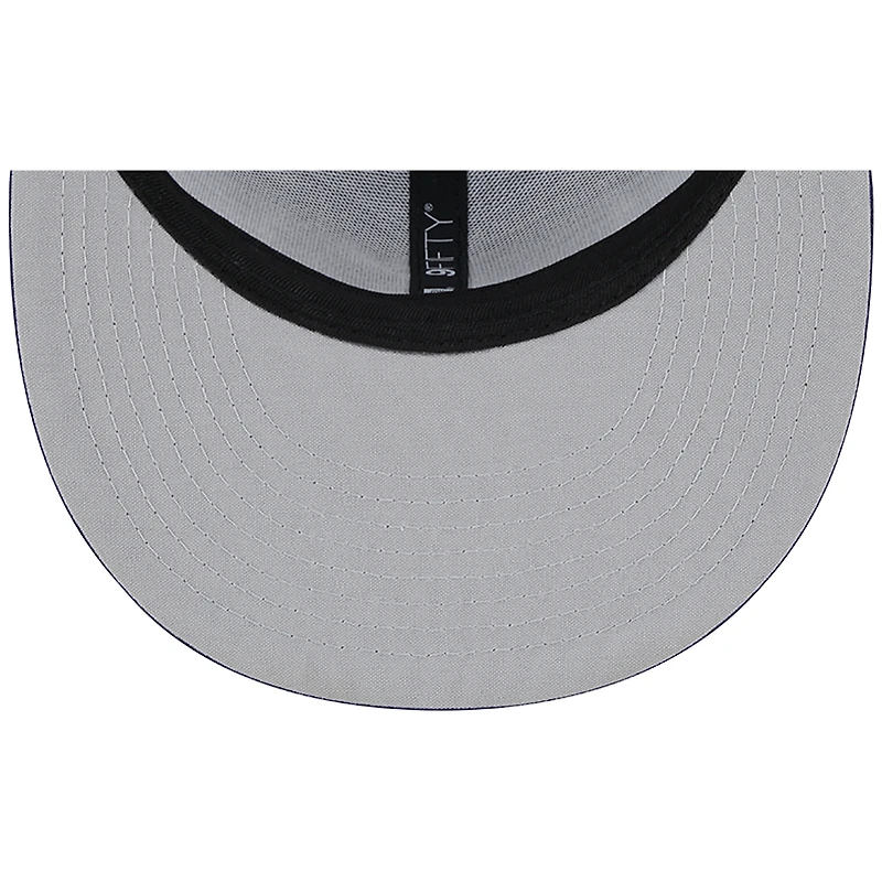 Men's New Era Navy Chicago White Sox Cooperstown Collection Team Color Trucker 9FIFTY Snapback Hat