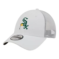 Men's New Era  White Chicago White Sox Flag 9FORTY Trucker Adjustable Hat