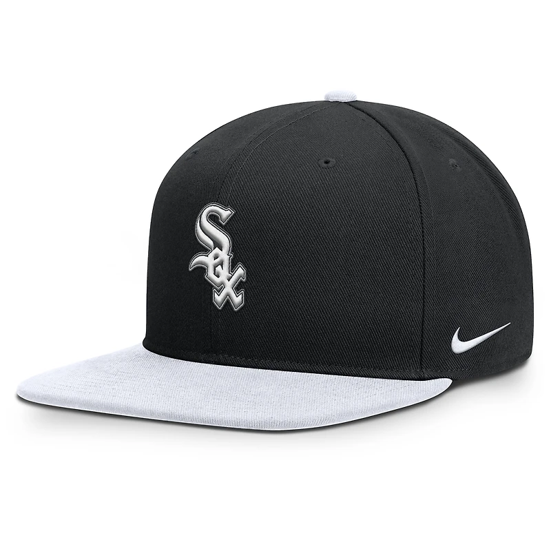 Casquette Nike Primetime Pro Dri-FIT Snapback noire et blanche pour homme, Chicago White Sox