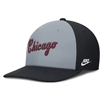 Casquette Snapback Nike Pro Performance Chicago White Sox gris/bleu marine pour homme