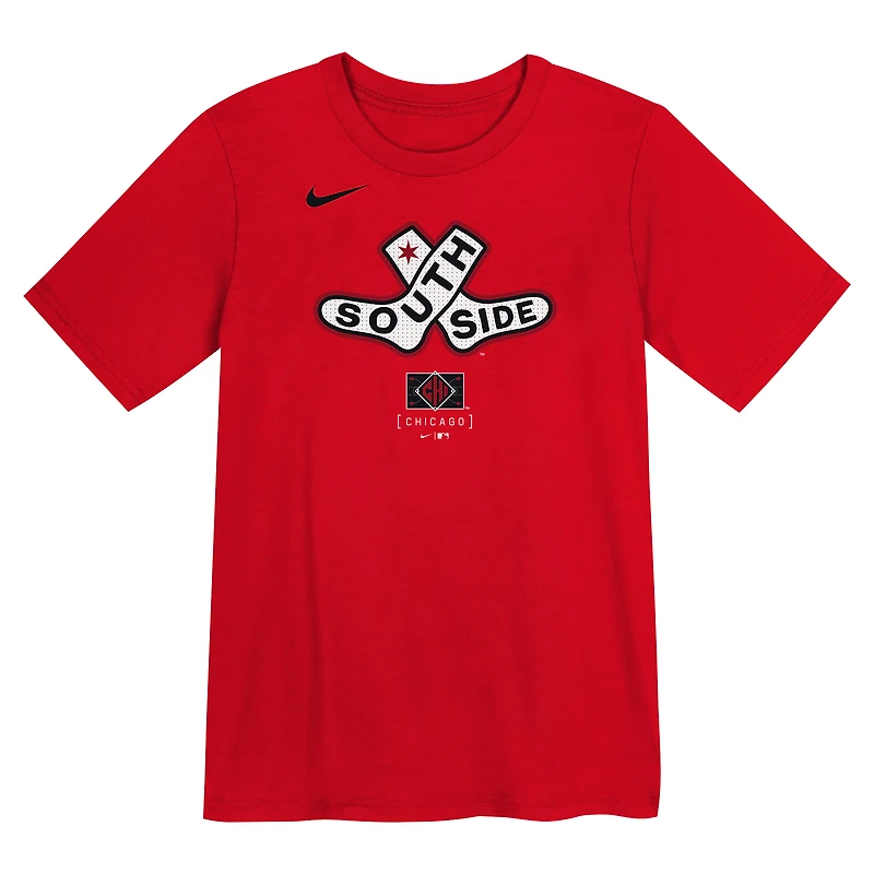 T-shirt Nike rouge pour enfant avec logo City Connect des Chicago White Sox 2025