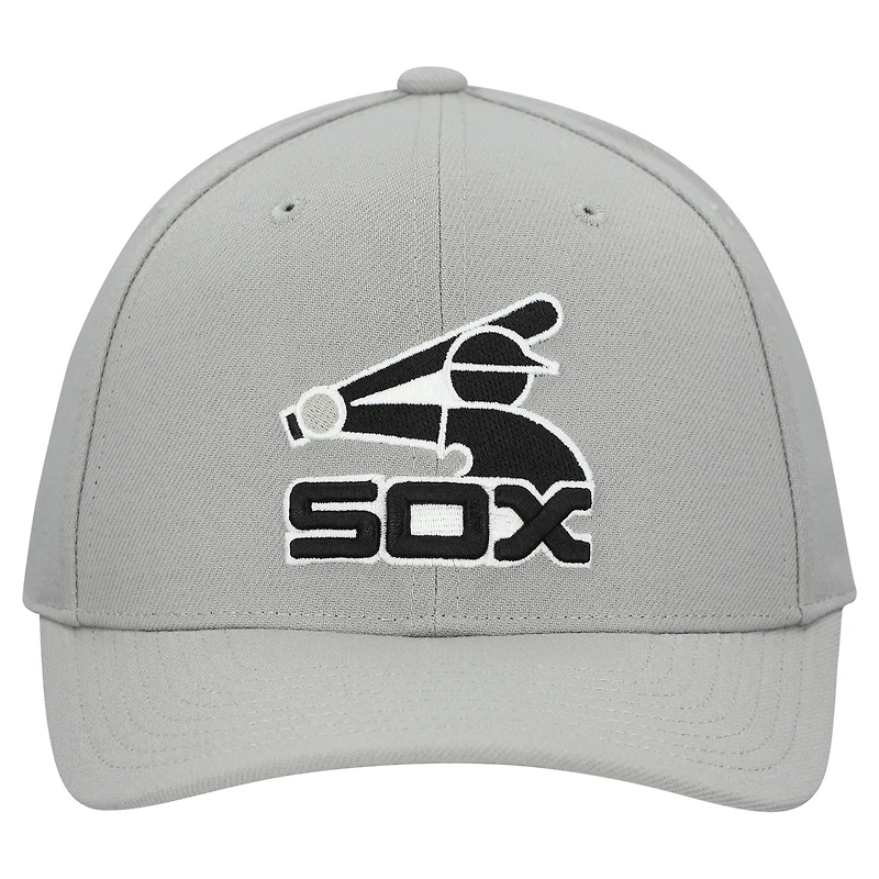Unisex Mitchell & Ness  Gray Chicago White Sox Basic Coop Pro Adjustable Hat