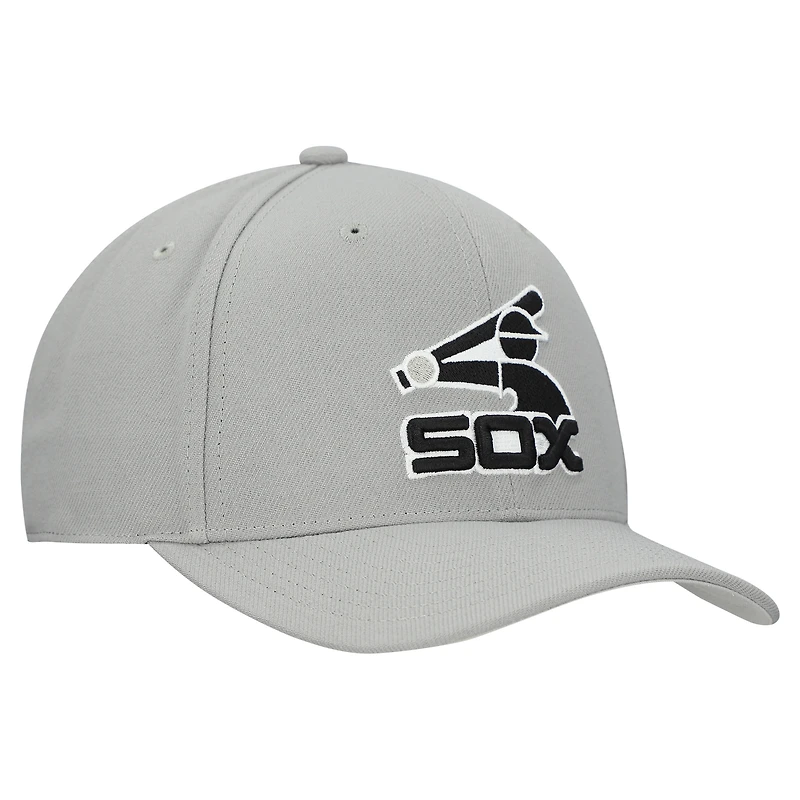 Unisex Mitchell & Ness  Gray Chicago White Sox Basic Coop Pro Adjustable Hat