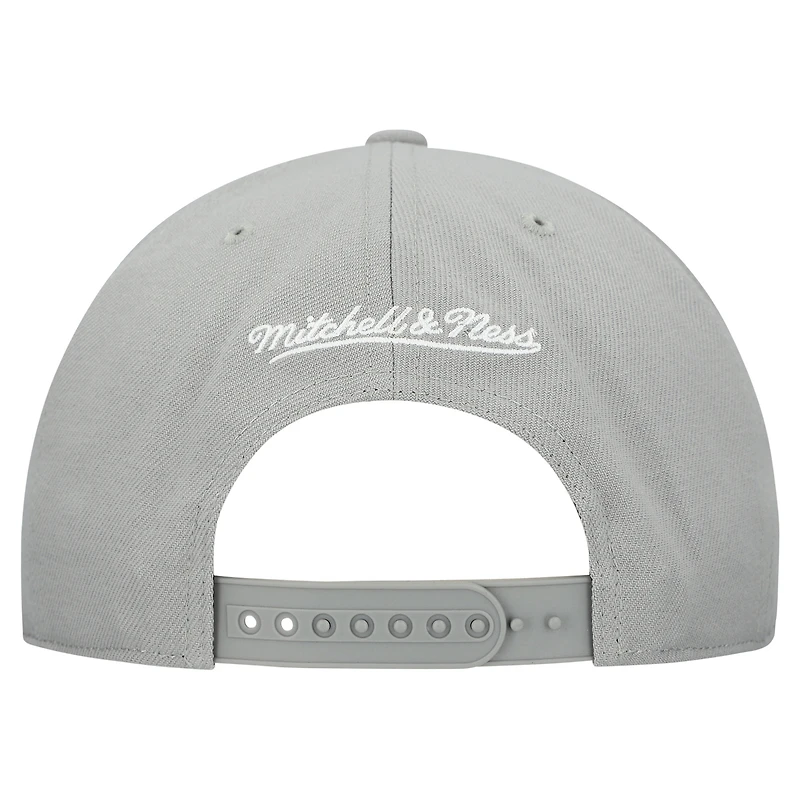 Unisex Mitchell & Ness  Gray Chicago White Sox Basic Coop Pro Adjustable Hat