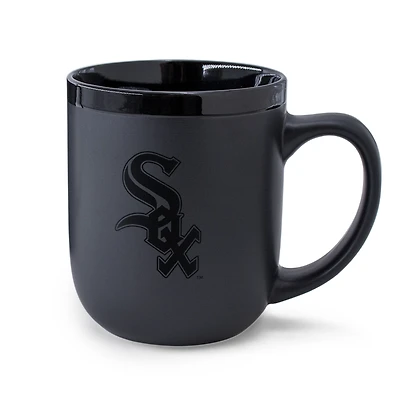 Tasse WinCraft en céramique noire ton sur ton des White Sox de Chicago (480 ml)