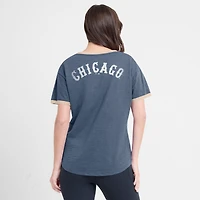 T-shirt à col en V bleu marine Chicago White Sox Binge Worthy Stadium Slub pour femme
