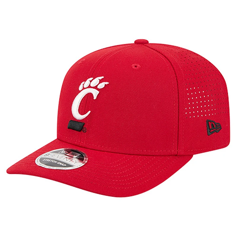 Casquette ajustable 9SEVENTY rouge New Era pour homme des Bearcats de Cincinnati