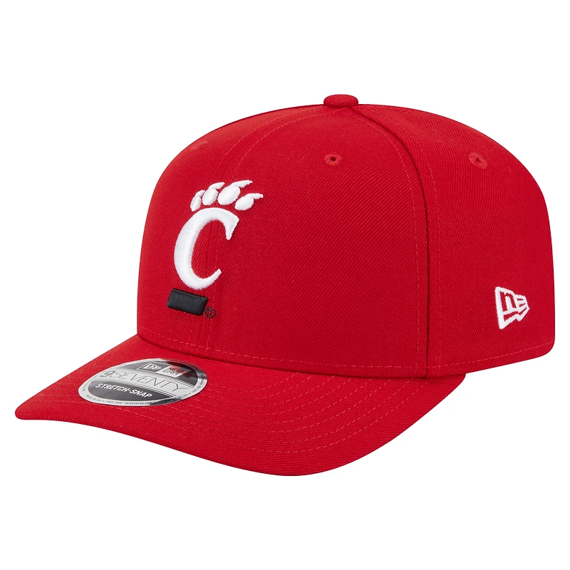 Casquette ajustable extensible à boutons-pression New Era Cincinnati Bearcats Team Collective 9SEVENTY pour homme