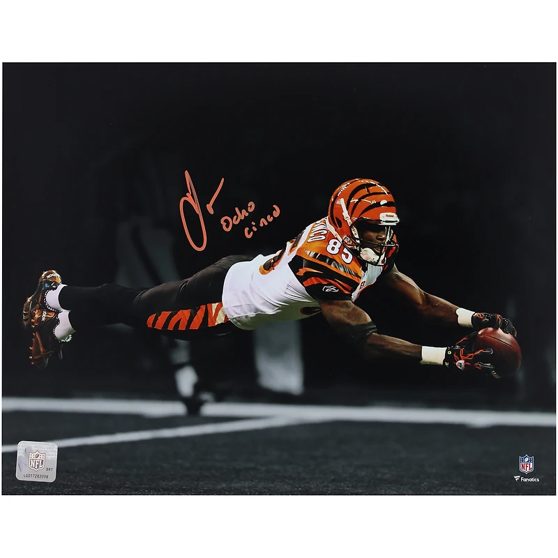 Photographie autographiée de 11"x 14" de Chad Johnson, Cincinnati Bengals, avec l'inscription "Ocho Cinco"