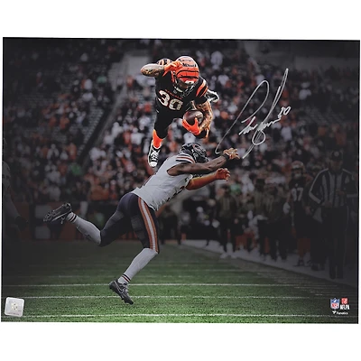 Photo dédicacée de Chase Brown (Cincinnati Bengals) « 16 x 20 » (Hurdle Spotlight)