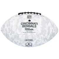 Chase Brown Cincinnati Bengals autographié 2024 Salute To Service Wilson Football