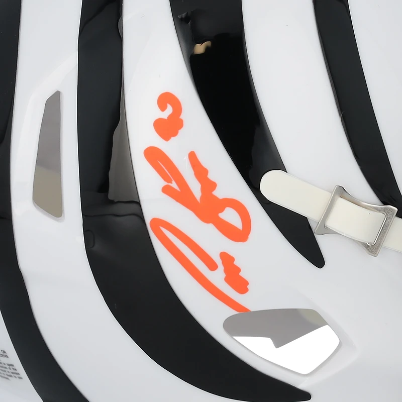 Casque Riddell Alternate Speed ​​Mini 2022 autographié par Chase Brown des Bengals de Cincinnati