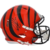 Casque Riddell Speed ​​authentique autographié par Chase Brown des Bengals de Cincinnati