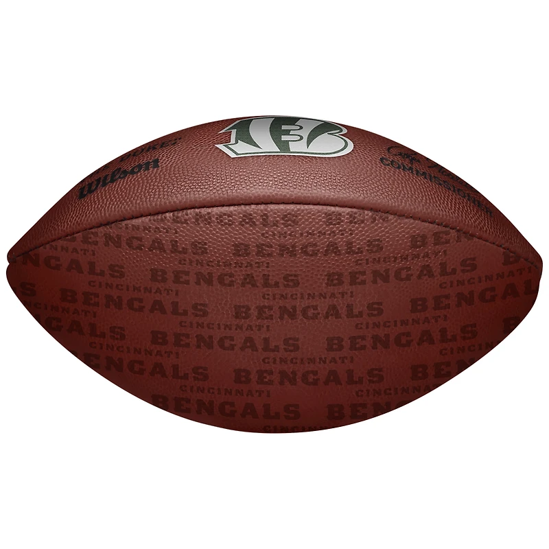 Wilson non signé des Bengals de Cincinnati présente le football Duke Pro