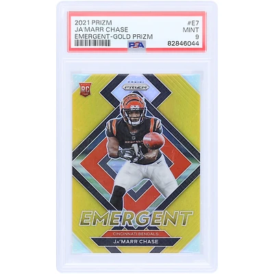 Ja'Marr Chase Cincinnati Bengals 2021 Panini Prizm Emergent Gold Prizm #E-7 #7/10 PSA authentifié 9 Rookie Card