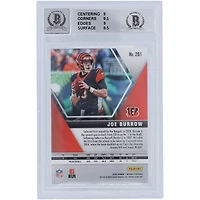 Carte de recrue 9/10 authentifiée 2020 Panini Mosaic #261 signée Joe Burrow Cincinnati Bengals par les fanatiques de Beckett - Sous-catégories 9, 9, 5, 9, 8, 5