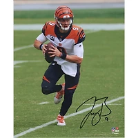 Photographie verticale autographiée de 20,3 x 25,4 cm de Joe Burrow, Bengals de Cincinnati