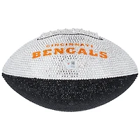 Ballon de football blanc dédicacé par Joe Burrow des Bengals de Cincinnati en cristal Swarovski - Illustration par Rock On Sports