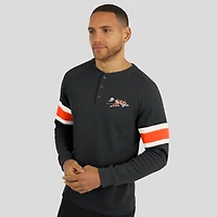 T-shirt Henley à manches longues et col raglan gaufré noir pour homme, collection Darius Rucker par Fanatics, des Bengals de Cincinnati