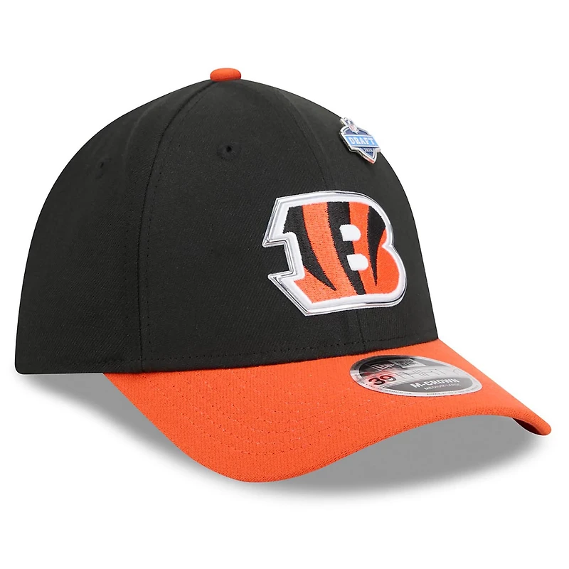 Casquette New Era Flex noire et orange Cincinnati Bengals, édition spéciale NFL Draft 2026, modèle 39THIRTY M-Crown