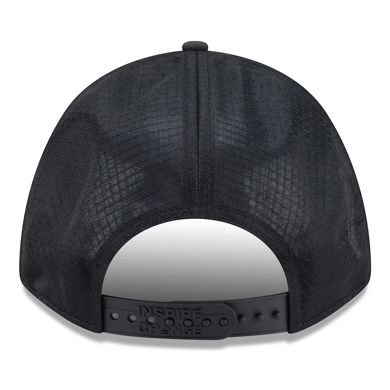 Casquette ajustable New Era noire pour homme Cincinnati Bengals 2025 Inspire Change 9FORTY M-Crown