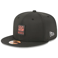 Casquette ajustée noire New Era 59FIFTY Sideline pour homme, édition 2025 des Bengals de Cincinnati