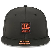 Casquette ajustée noire New Era 59FIFTY Sideline pour homme, édition 2025 des Bengals de Cincinnati