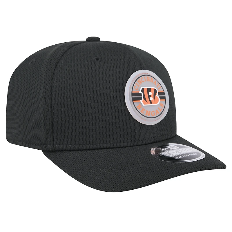 Casquette ajustable extensible à boutons-pression Cincinnati Bengals Adventure Patched 9SEVENTY New Era noire pour homme