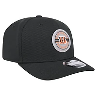 Casquette ajustable extensible à boutons-pression Cincinnati Bengals Adventure Patched 9SEVENTY New Era noire pour homme