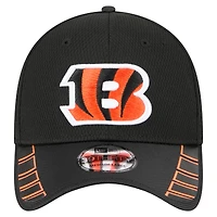 Casquette New Era noire à visière Cincinnati Bengals Hit 39THIRTY Flex pour homme