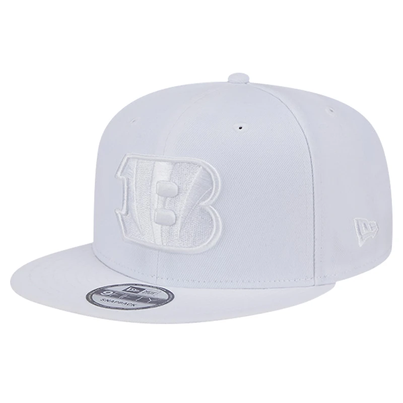 Casquette Snapback 9FIFTY Snapback Main Blanc sur Blanc des Bengals de Cincinnati New Era pour hommes