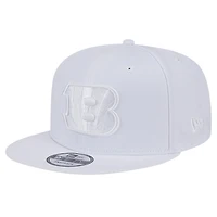Casquette Snapback 9FIFTY Snapback Main Blanc sur Blanc des Bengals de Cincinnati New Era pour hommes