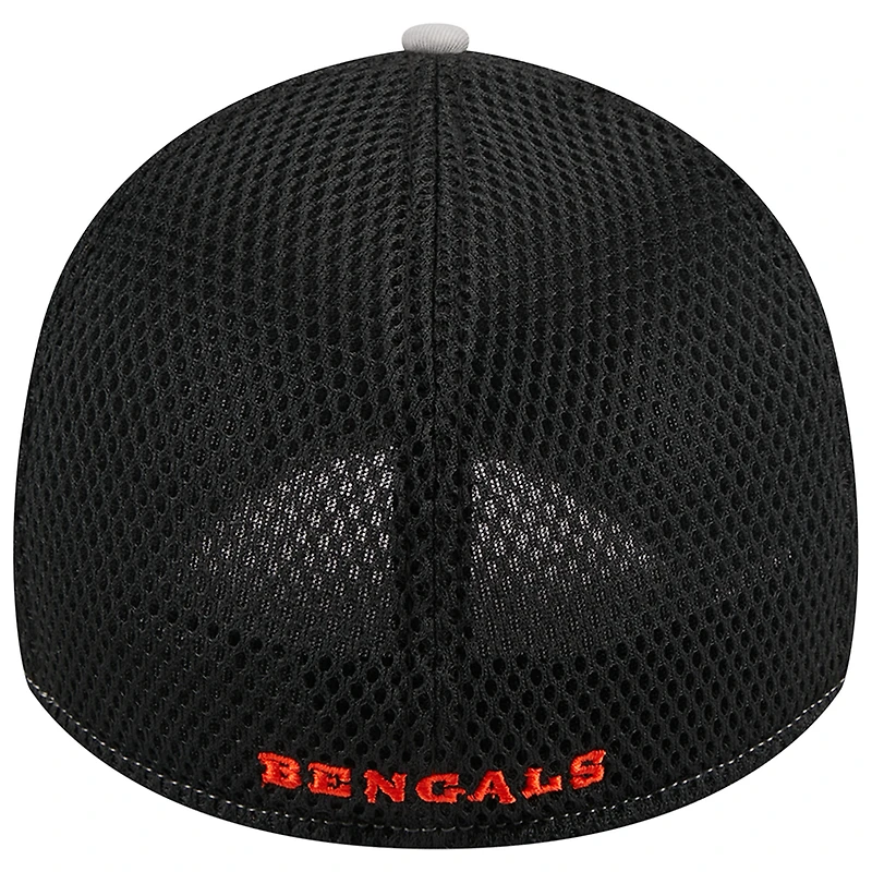 Men's New Era Gray/Black Cincinnati Bengals  Pipe 39THIRTY Flex Hat