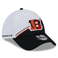 Men's New Era Black Cincinnati Bengals Sideline 39THIRTY Flex Hat