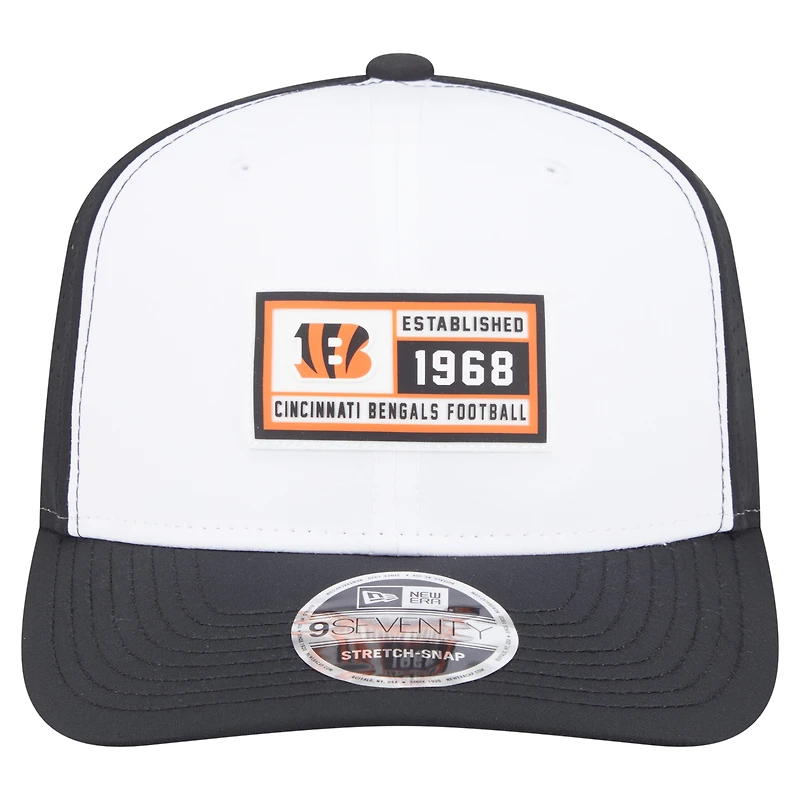 Casquette ajustable New Era 9SEVENTY blanche/noire pour homme, motif Established Patch des Bengals de Cincinnati