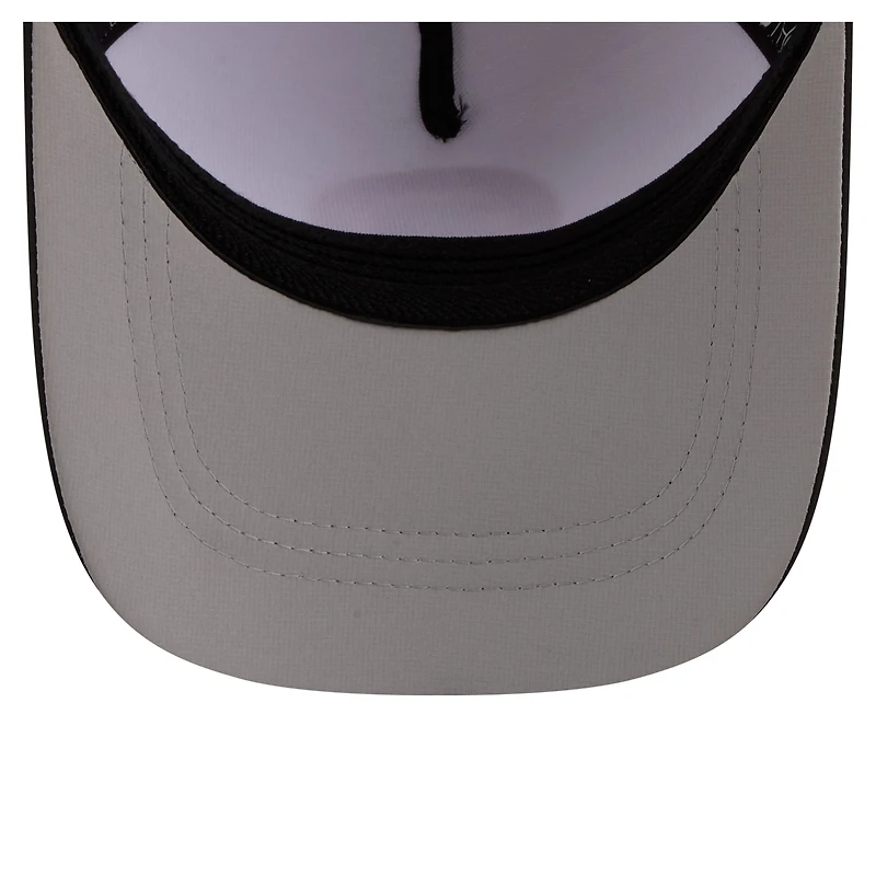 Men's New Era White/Black Cincinnati Bengals Patch 39THIRTY A-Frame M-Crown Perforated Flex Hat